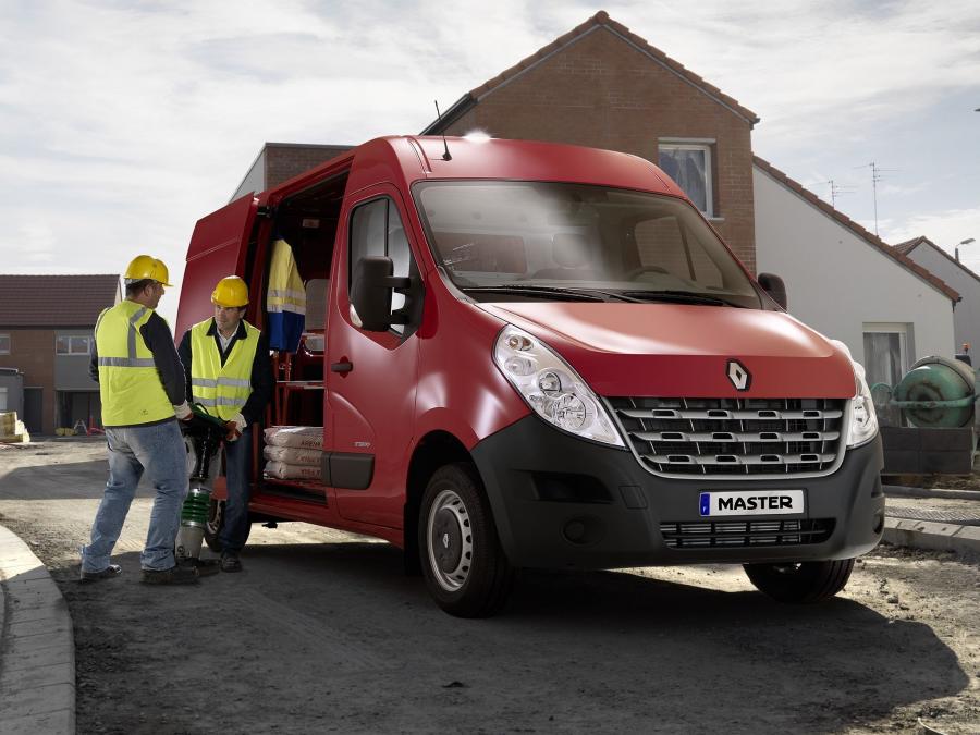  Renault Master L2H2 Van 2010 года  (фото 3 из 41)